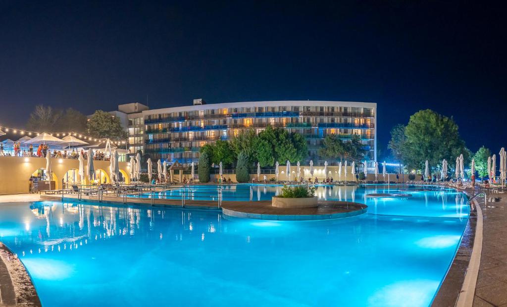 Hotel CLEOPATRA