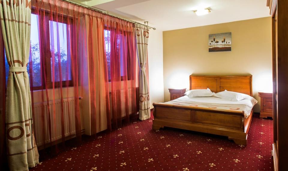Hotel RED