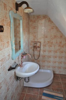 Pensiune CĂSUȚA BUNICII