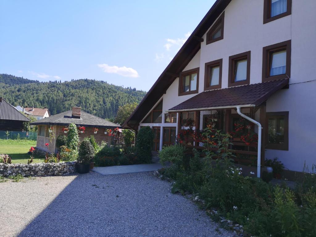 Pensiune CASA GOTIKA
