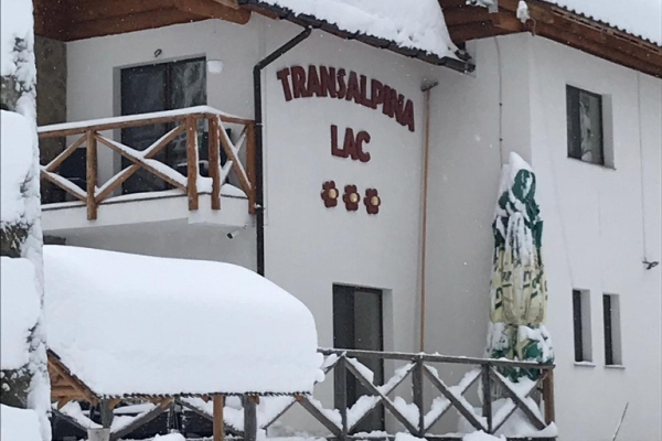 Pensiune TRANSALPINA LAC