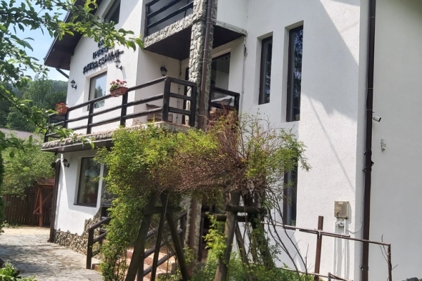 Pensiune CASA DE VACANŢĂ PIATRA CRAIULUI