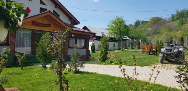 Pensiune ACASĂ LA EVA