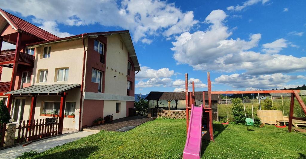 Pensiune Casa Maia