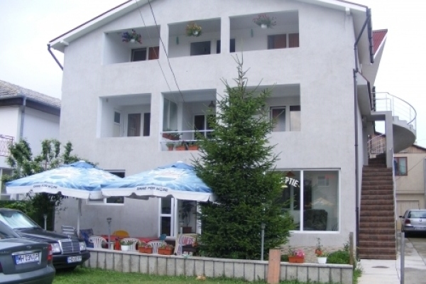 Vila Madura