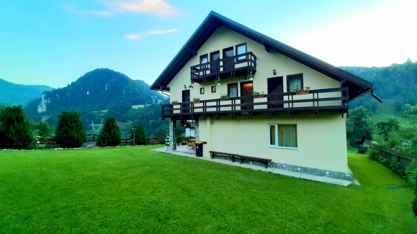 Casa din Deal