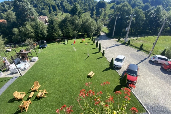 Pensiune Floare de Colț