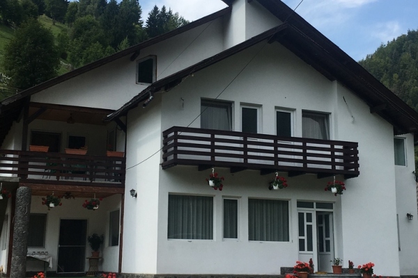 Pensiune Roua Muntelui