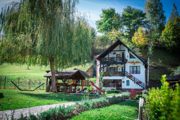 Cabana Colț Viu Șimon