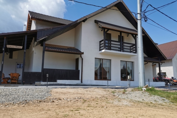 Cabana Meliss Sureanu