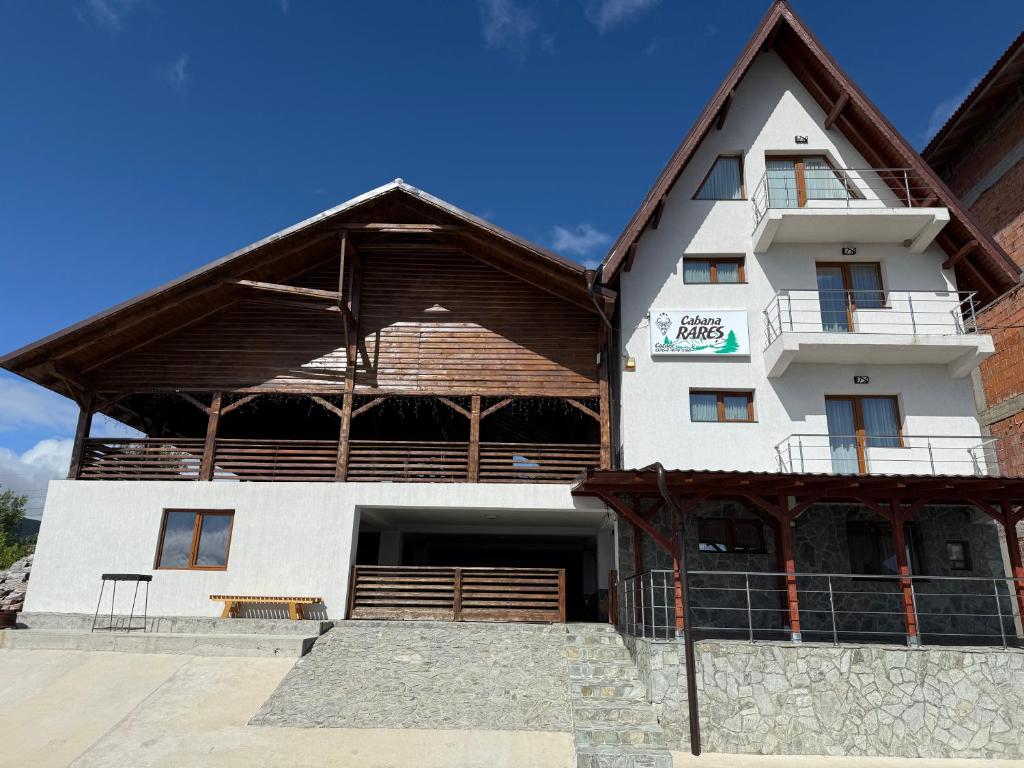 Cabana Rareș
