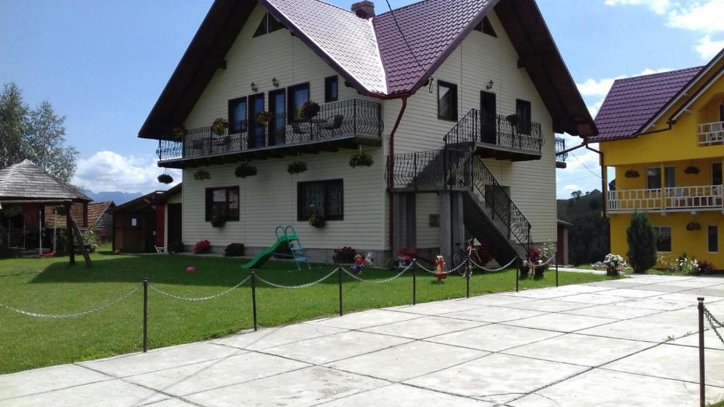 Pensiune GAROFIŢA PIETREI CRAIULUI