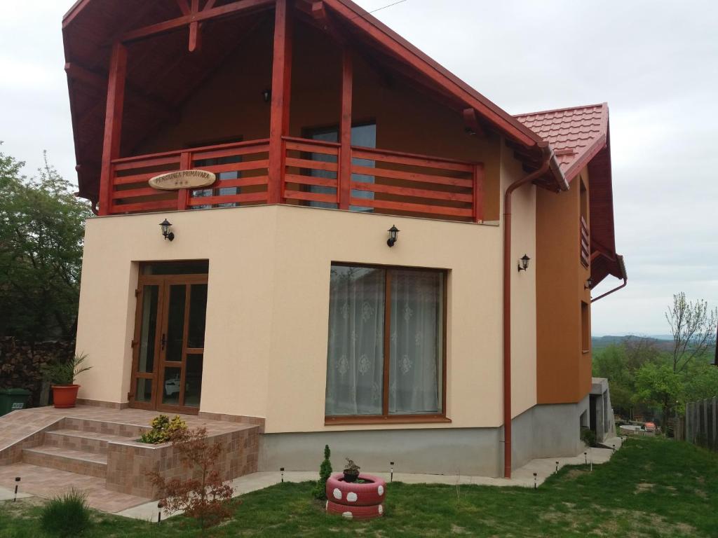 Pensiune PRIMĂVARA