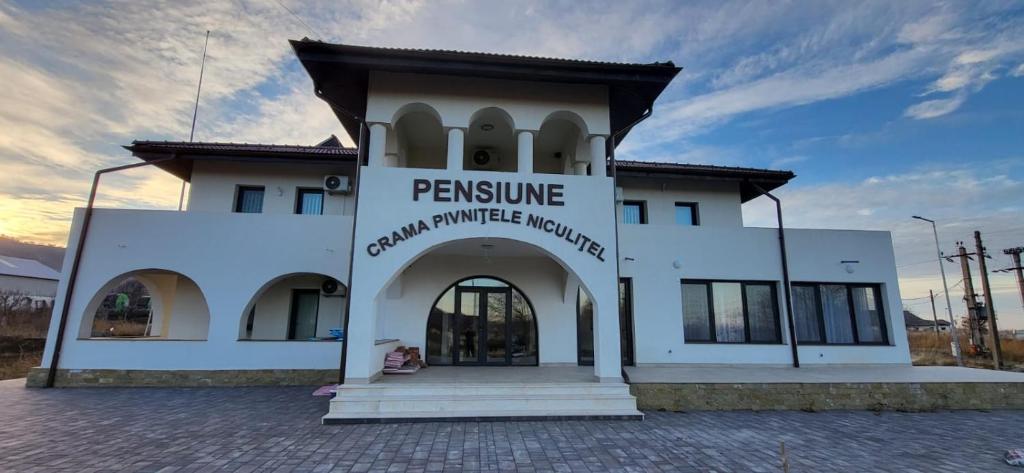 Pensiune CRAMA PIVNIȚELE NICULIȚEL