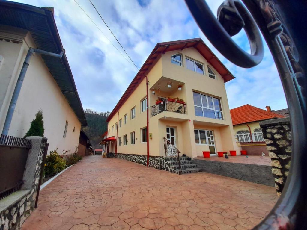 REŞEDINŢA NIŢOIU