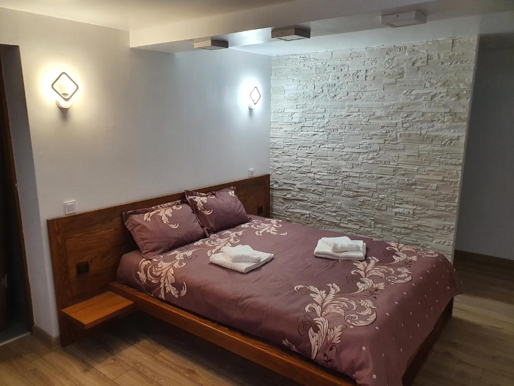 ROOMS POIENIŢA