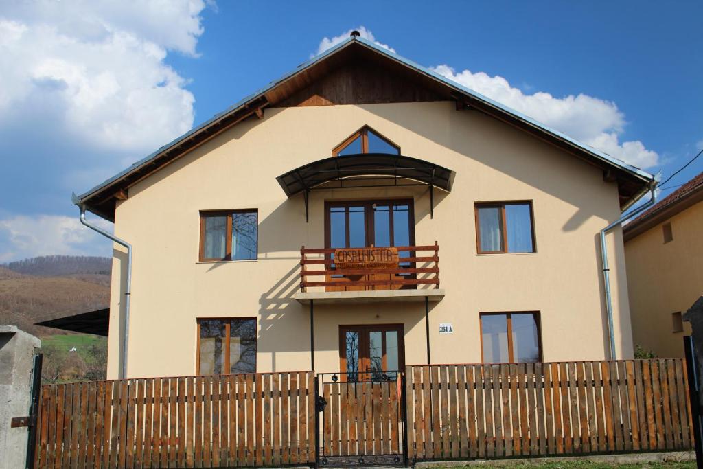 CASA LINISTITĂ