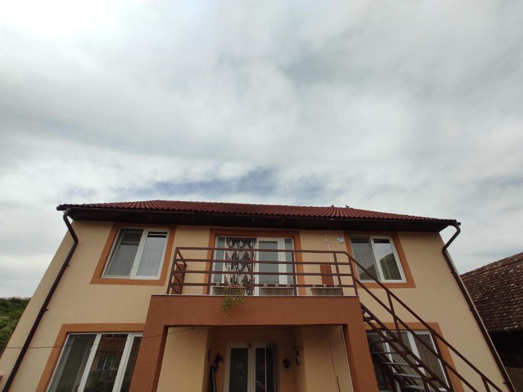 CASA DUGĂLIE