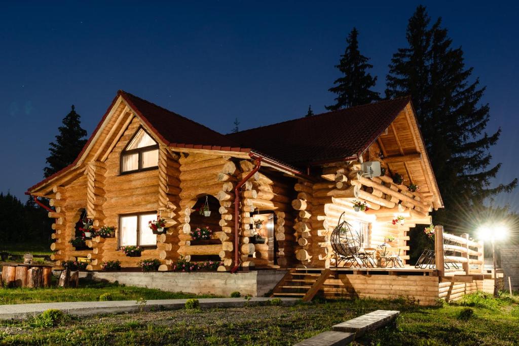 RUSTIC HOME