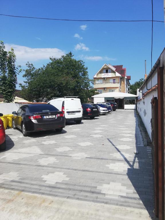 PANOS
