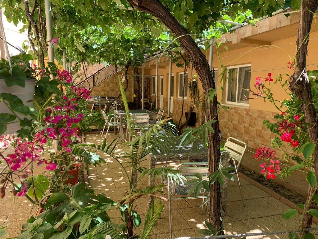 CASA LAVINIA ŞI ANDREI