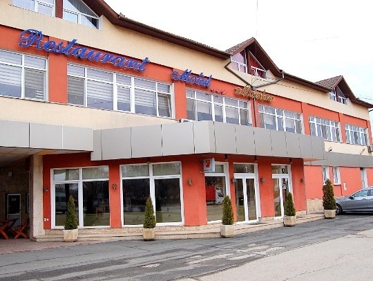 Motel Maestro